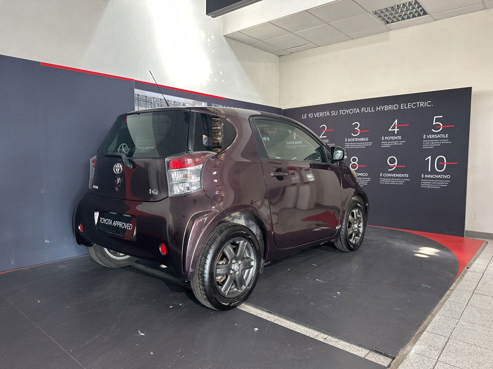 Toyota iQ usata a Viterbo (5)