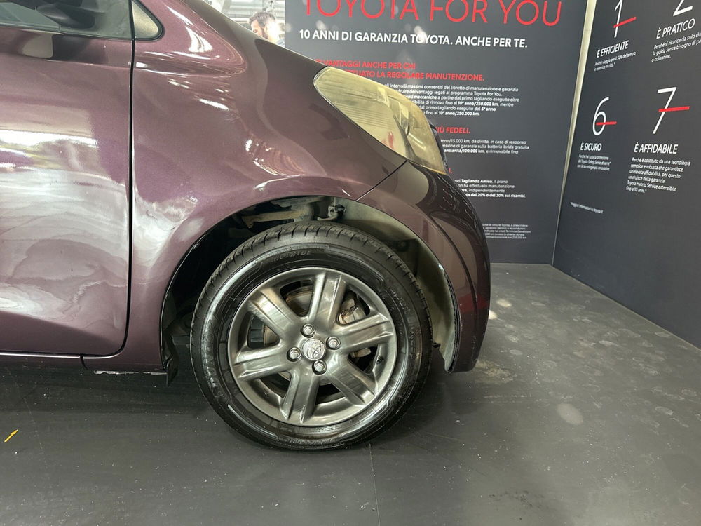 Toyota iQ usata a Viterbo (9)