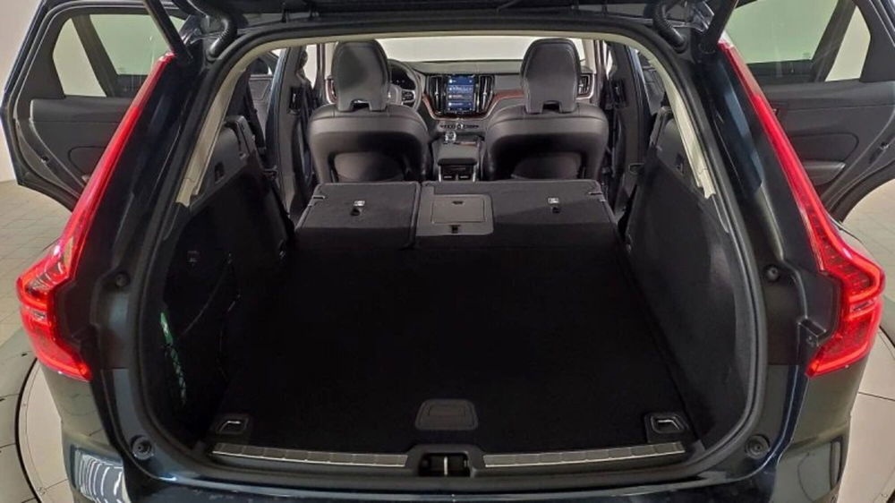 Volvo XC60 usata a Como (10)