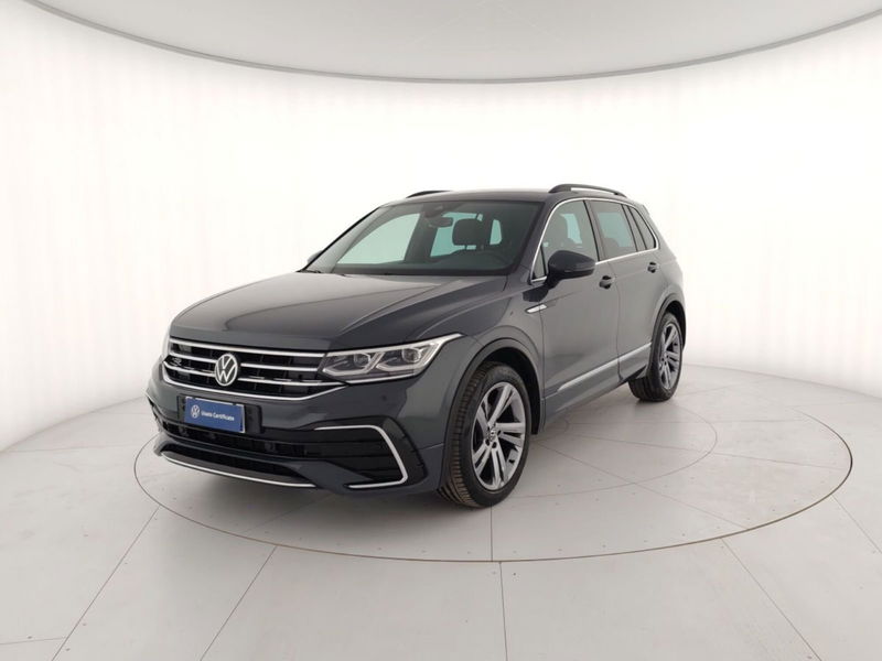 Volkswagen Tiguan 1.5 TSI 150 CV DSG ACT R-Line del 2021 usata a Massa