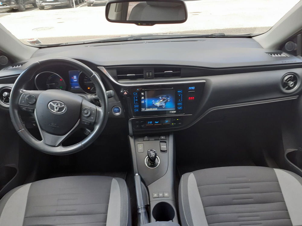 Toyota Auris usata a Modena (9)