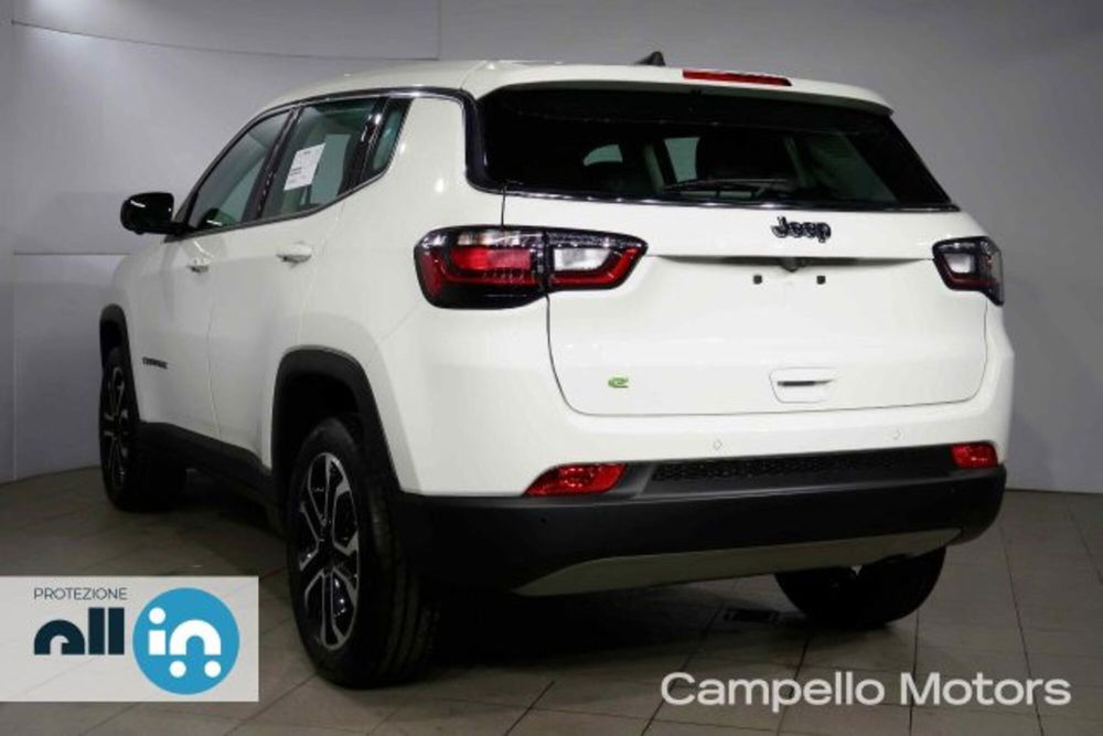 Jeep Compass nuova a Venezia (3)