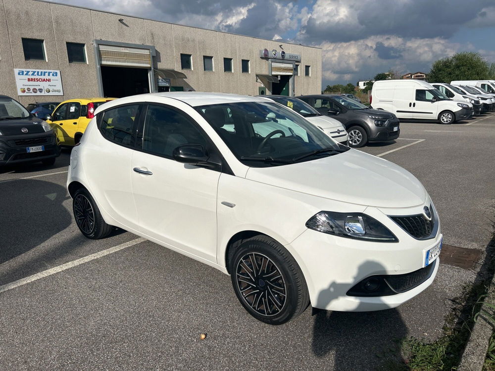 Lancia Ypsilon usata a Bergamo (7)