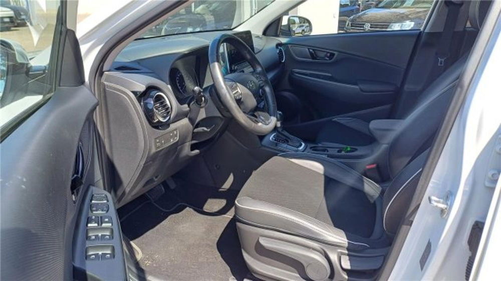 Hyundai Kona usata a Bari (13)