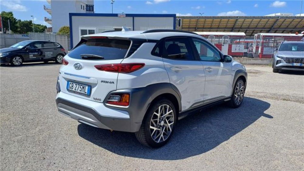 Hyundai Kona usata a Bari (5)