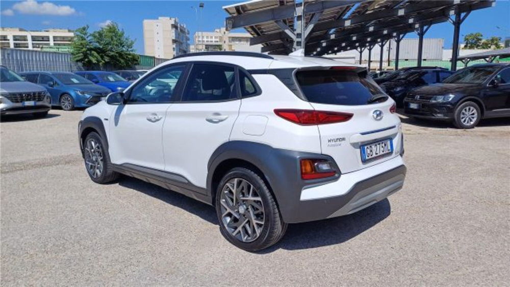 Hyundai Kona usata a Bari (7)