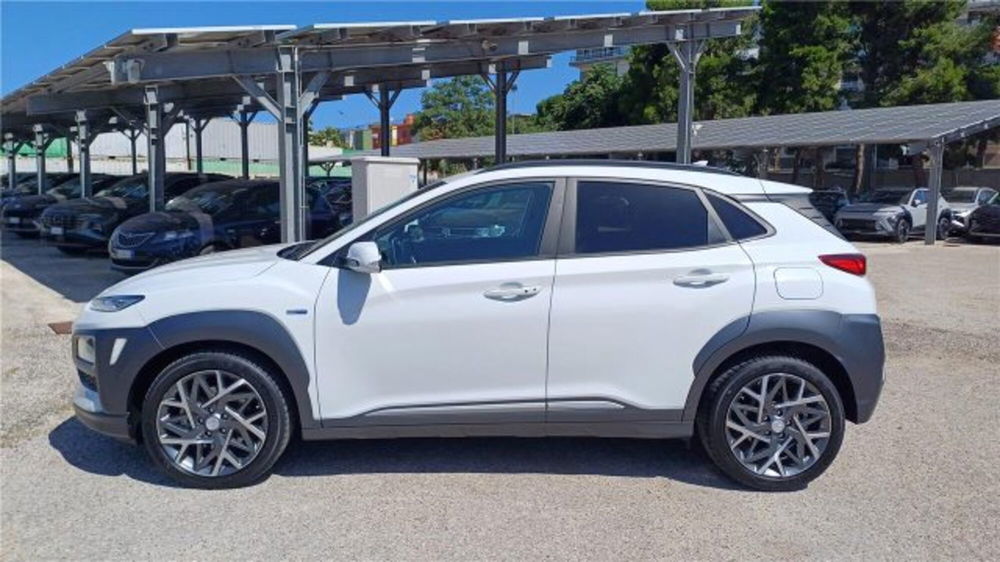 Hyundai Kona usata a Bari (8)