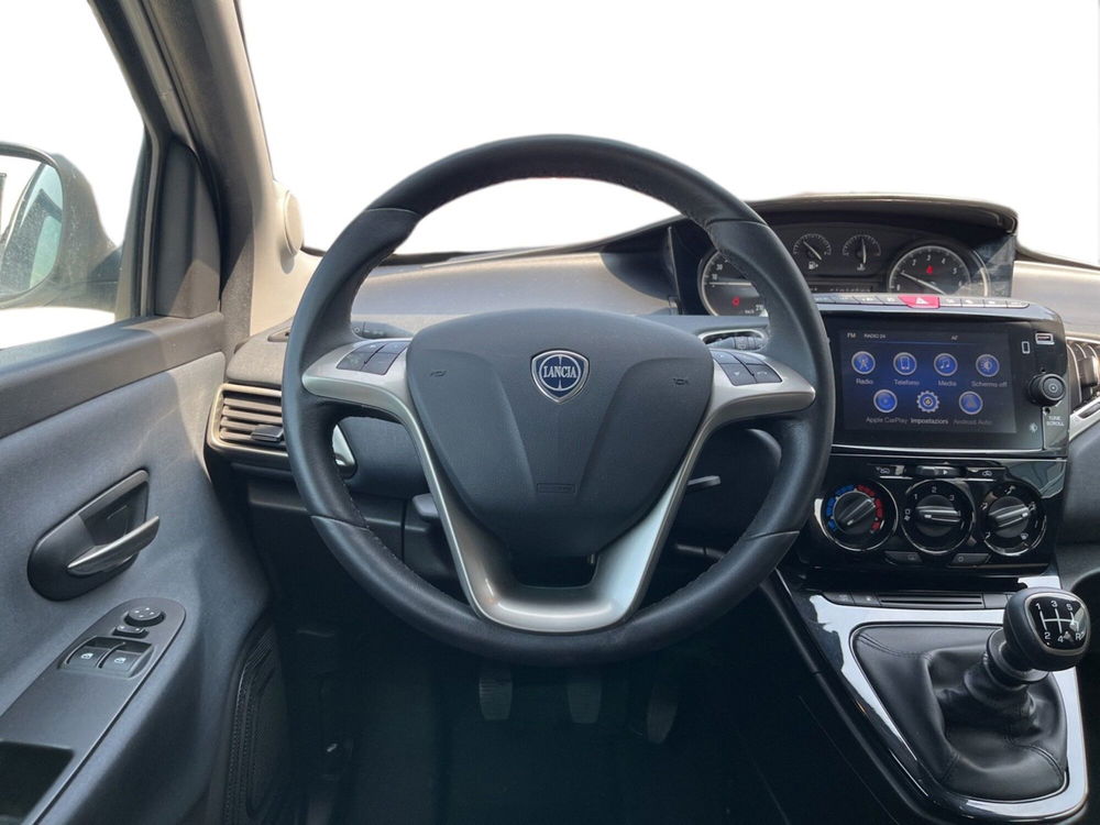 Lancia Ypsilon usata a Torino (11)