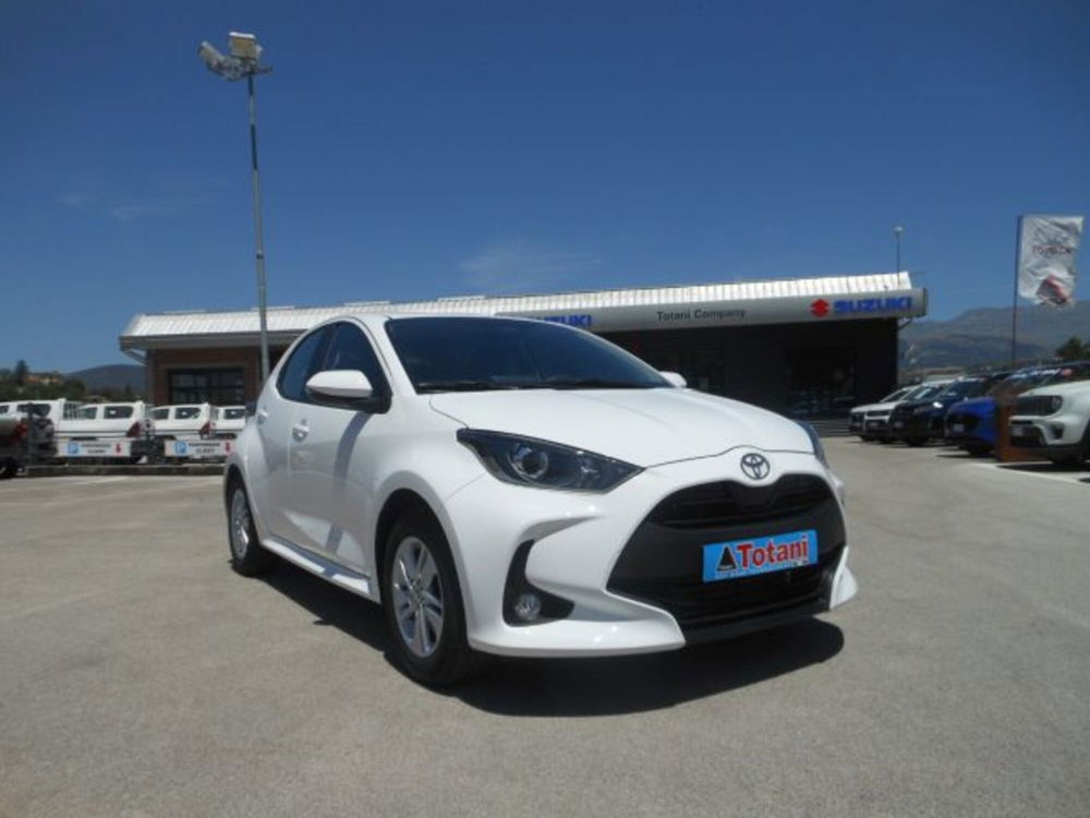 Toyota Yaris Cross nuova a L'Aquila (3)