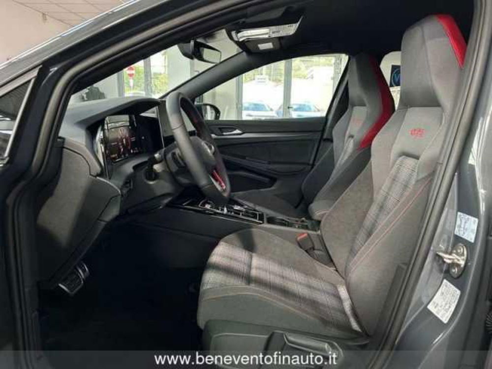 Volkswagen Golf nuova a Avellino (13)