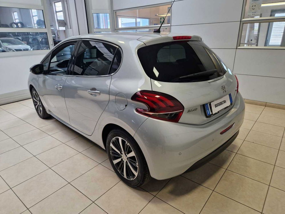 Peugeot 208 usata a Varese (4)