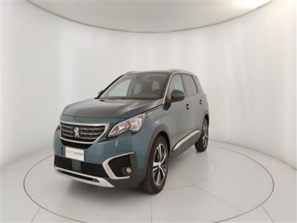 Peugeot 5008 usata a Bari