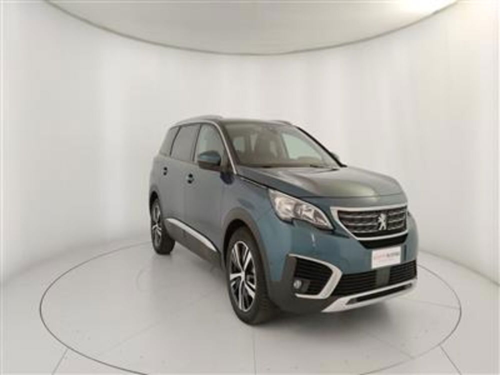 Peugeot 5008 usata a Bari (11)