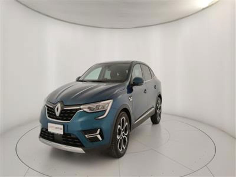 Renault Arkana E-Tech 145 CV Intens  del 2021 usata a Bari