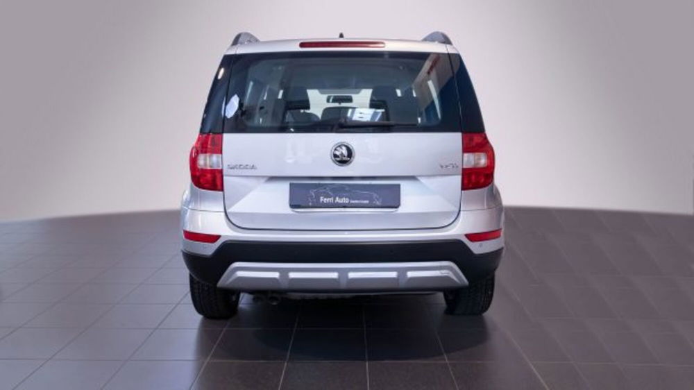 Skoda Yeti usata a Padova (6)