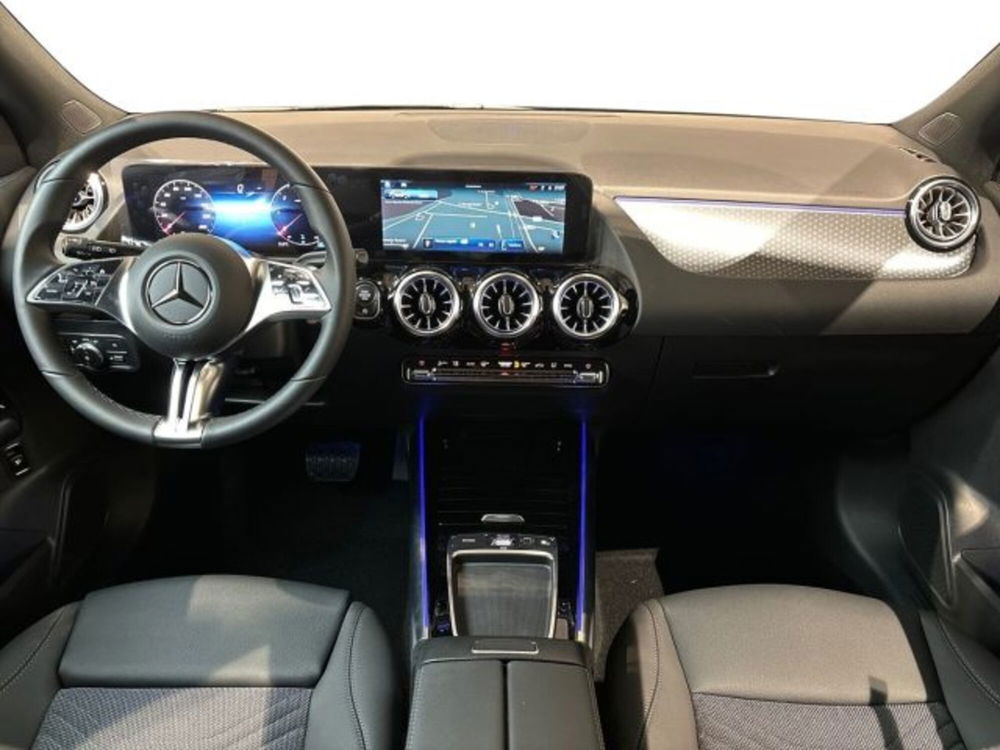 Mercedes-Benz GLA SUV nuova a Bologna (13)