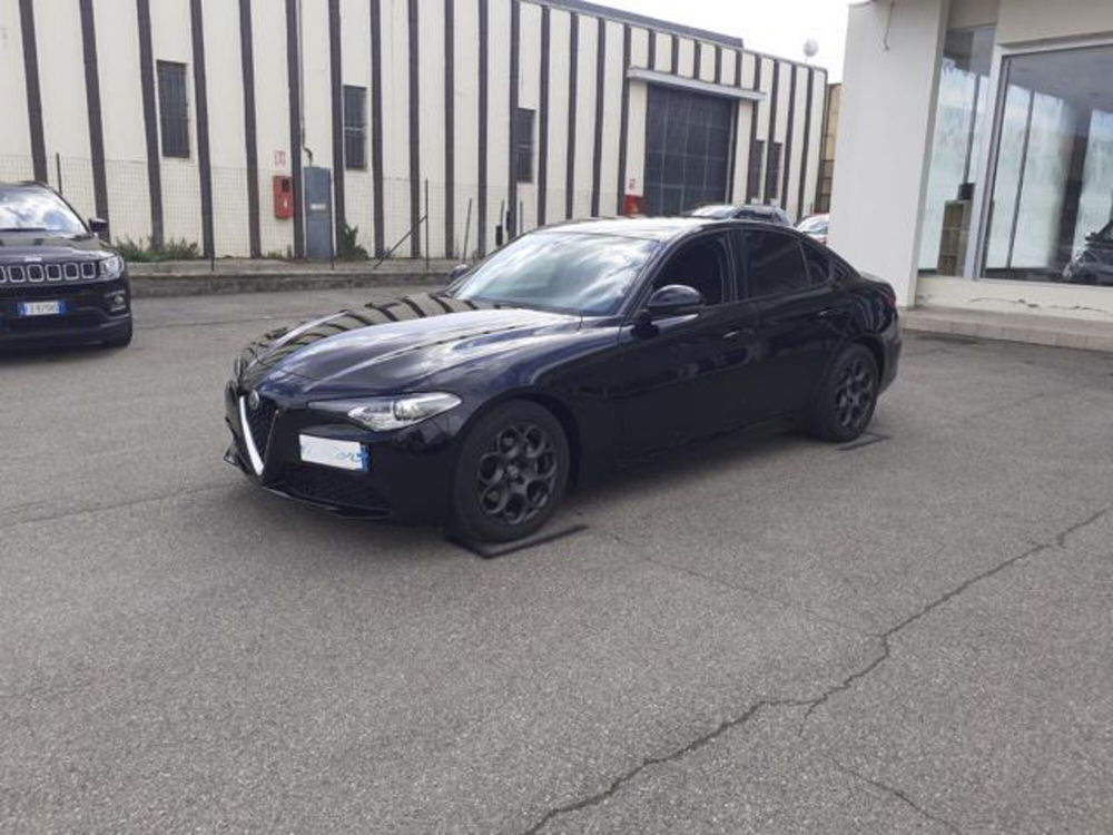 Alfa Romeo Giulia usata a Firenze (8)