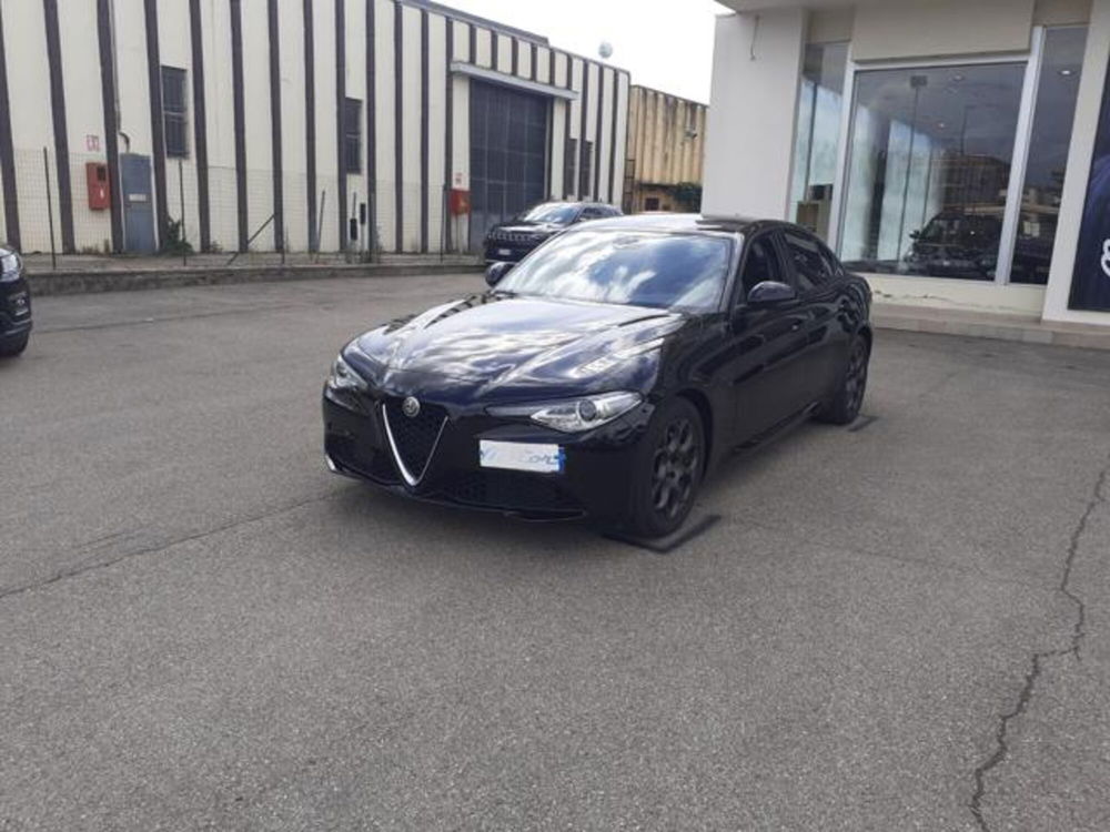 Alfa Romeo Giulia usata a Firenze (9)