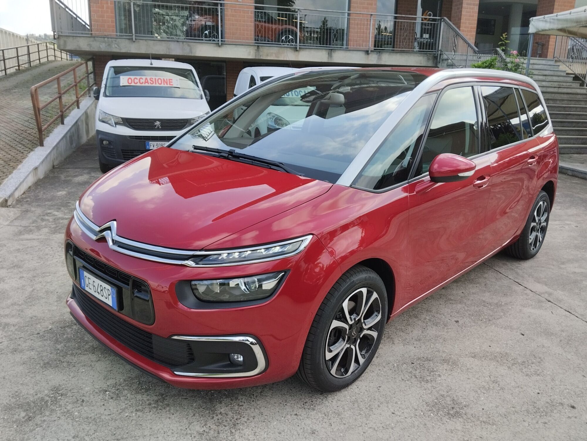 Citroen Grand C4 SpaceTourer Grand  Space  BlueHDi 130 S&amp;S Shine Pack  del 2021 usata a Canelli