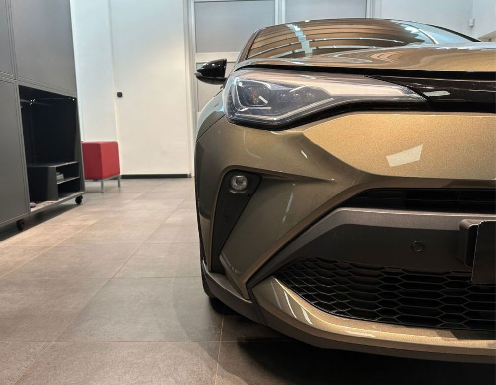 Toyota Toyota C-HR usata a Ferrara (16)