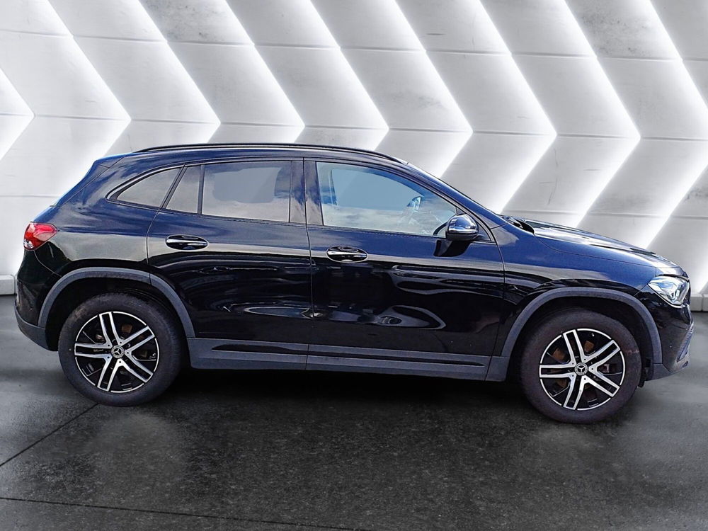 Mercedes-Benz GLA SUV usata a Genova (5)