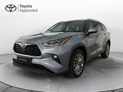 Toyota Highlander 2.5h Lounge e-cvt del 2022 usata a Monza