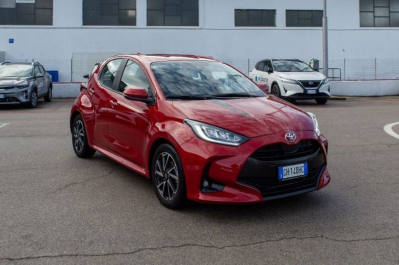 Toyota Yaris 1.0 5 porte Trend  del 2022 usata a Fondi