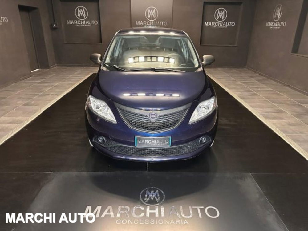 Lancia Ypsilon usata a Perugia (2)