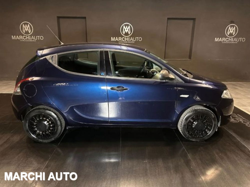 Lancia Ypsilon usata a Perugia (4)