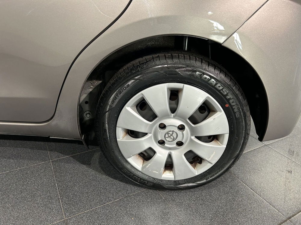 Toyota Yaris usata a Milano (15)