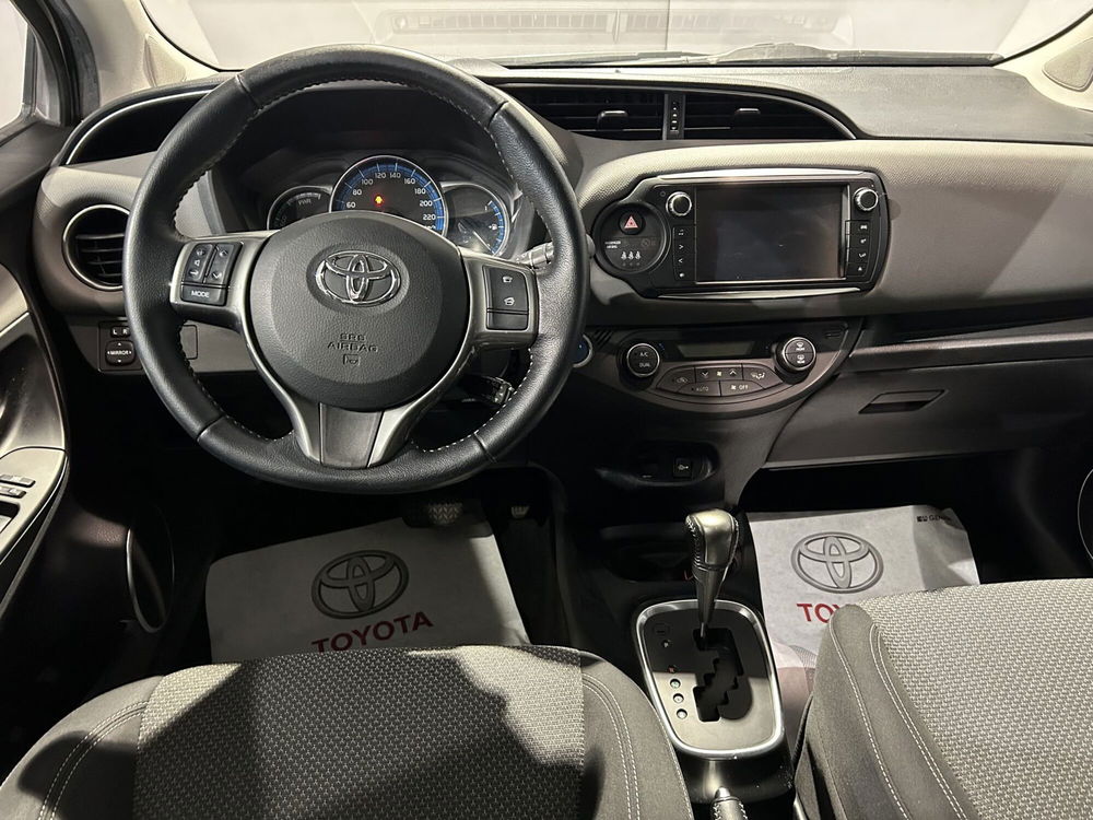 Toyota Yaris usata a Milano (9)