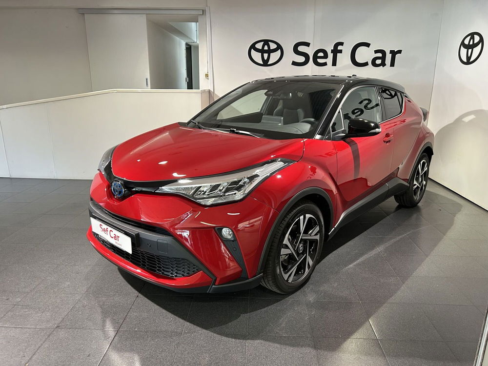 Toyota Toyota C-HR nuova a Milano