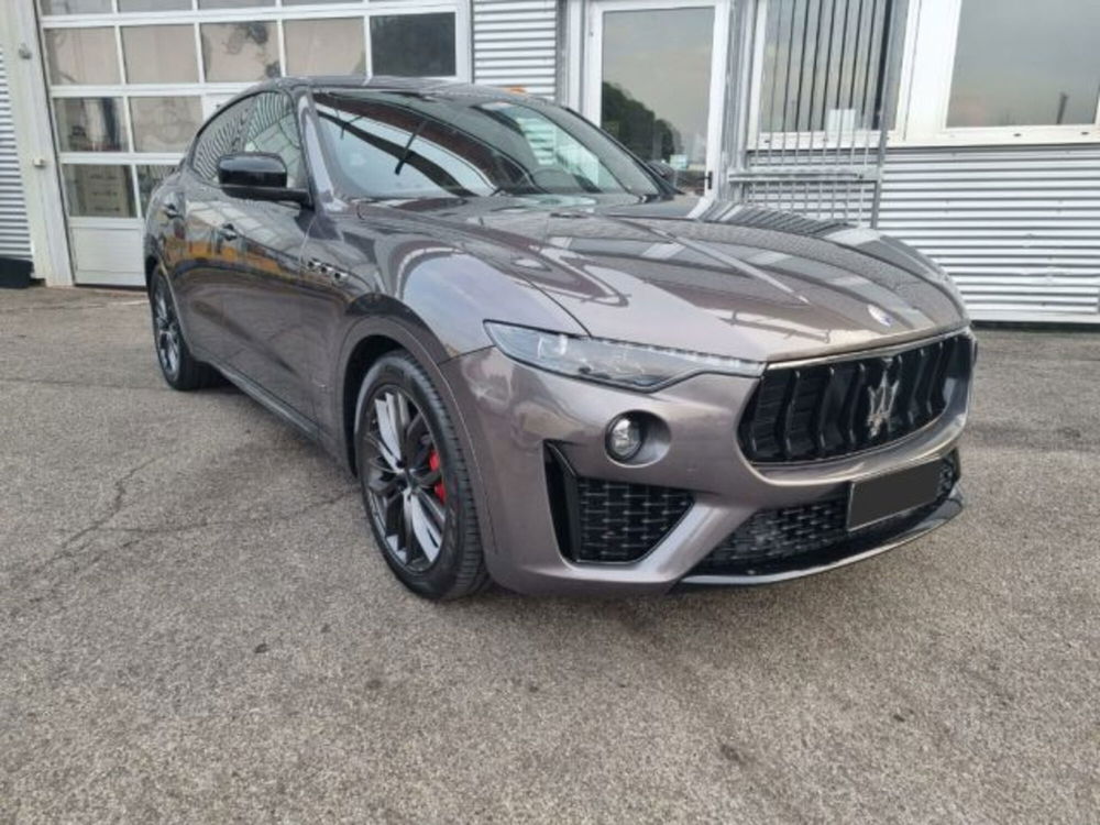 Maserati Levante usata a Monza e Brianza (4)