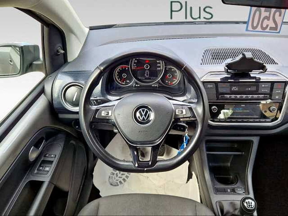 Volkswagen up! usata a Siena (8)