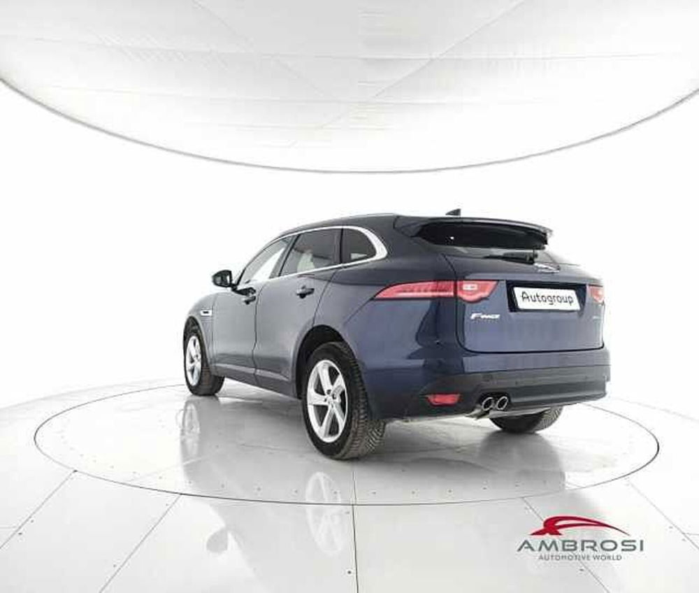 Jaguar F-Pace usata a Perugia (4)