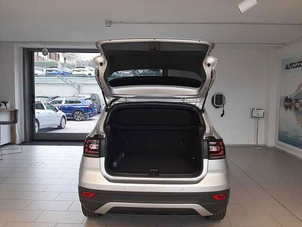 Volkswagen T-Cross nuova a Lecco (5)