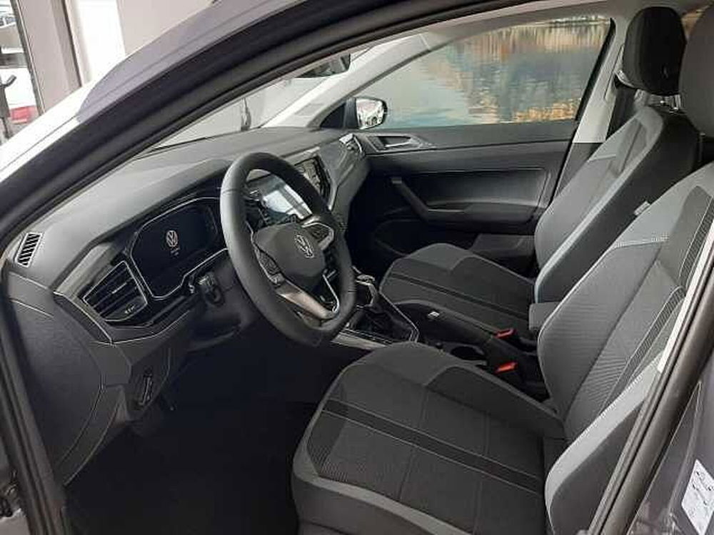 Volkswagen Polo nuova a Lecco (4)