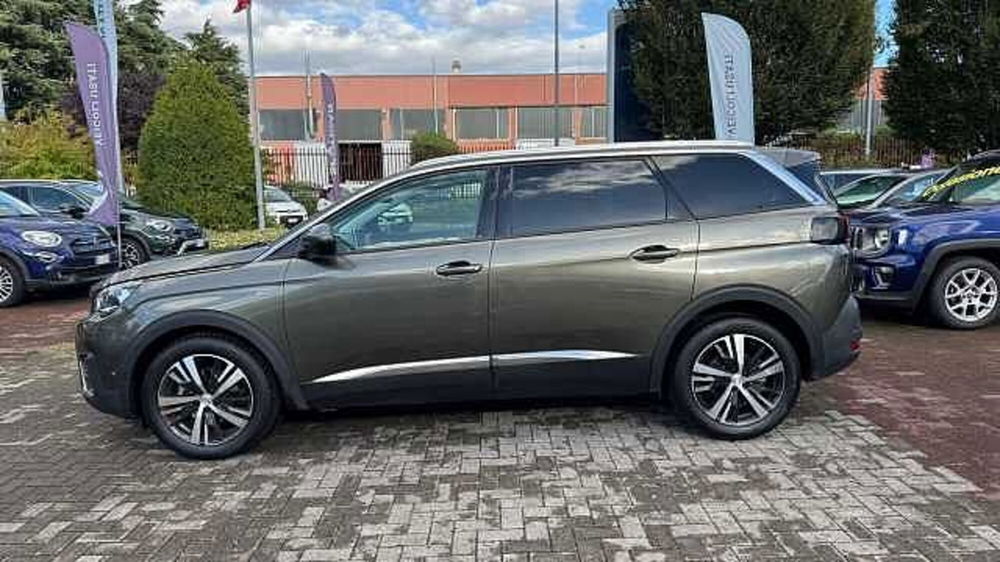 Peugeot 5008 usata a Milano (2)