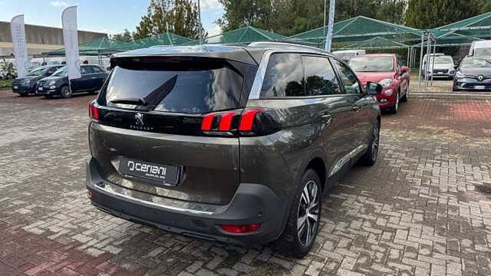 Peugeot 5008 usata a Milano (5)