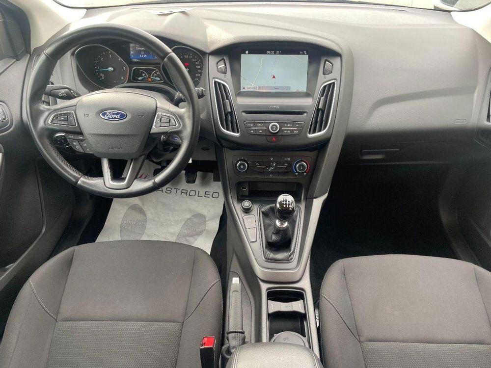 Ford Focus Station Wagon usata a Lecce (19)