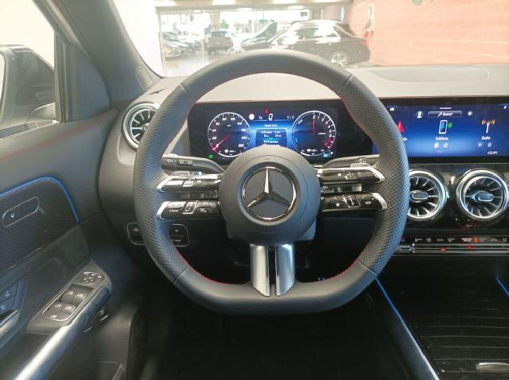 Mercedes-Benz GLA SUV usata a Milano (10)