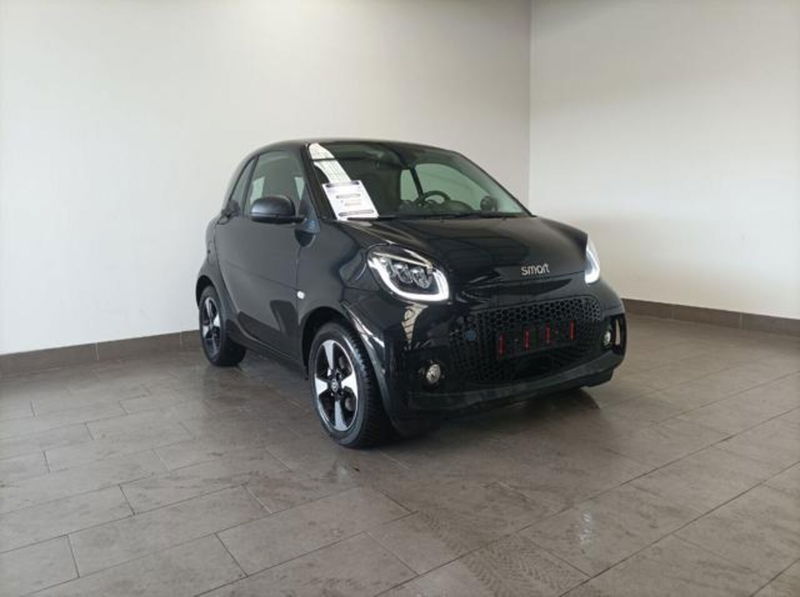 smart Fortwo EQ Passion  del 2023 usata a Magenta