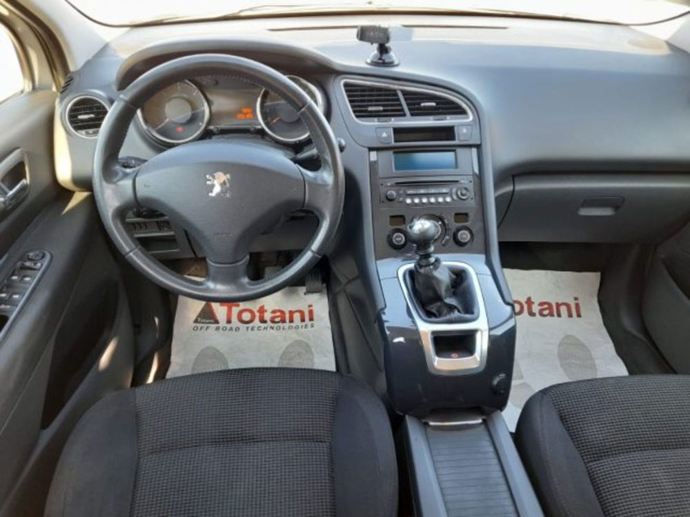 Peugeot 5008 usata a L'Aquila (4)