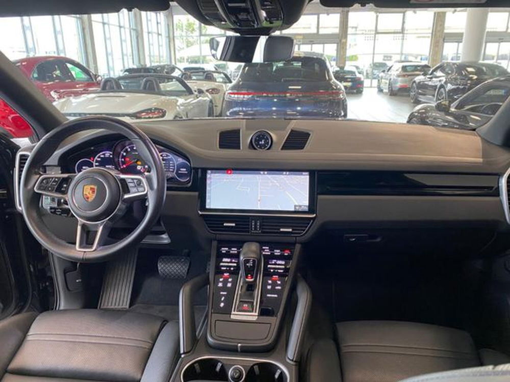 Porsche Cayenne usata a Livorno (17)