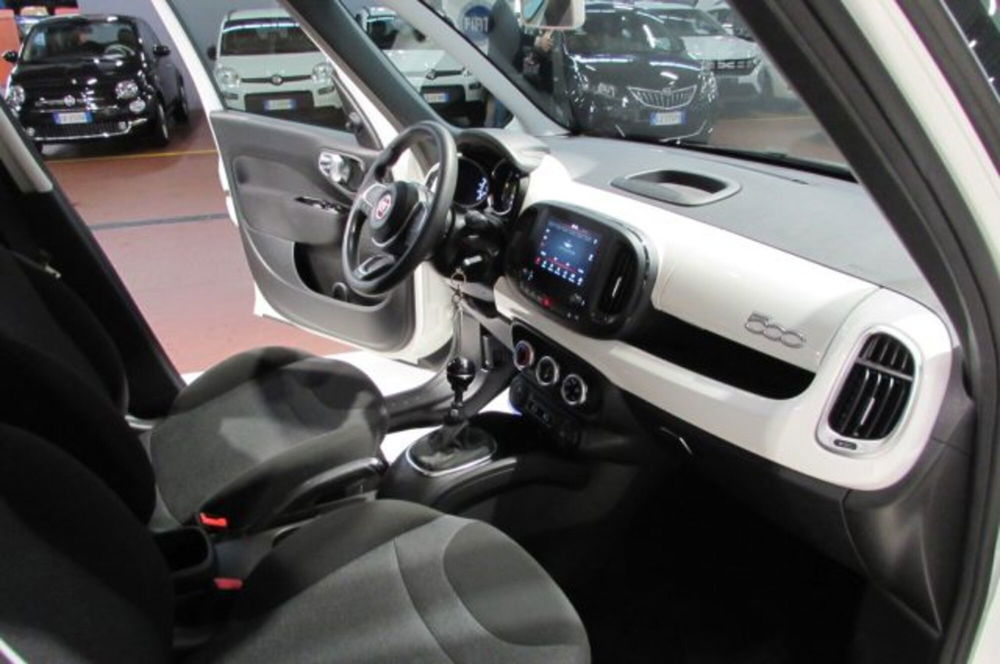 Fiat 500L usata a Milano (15)