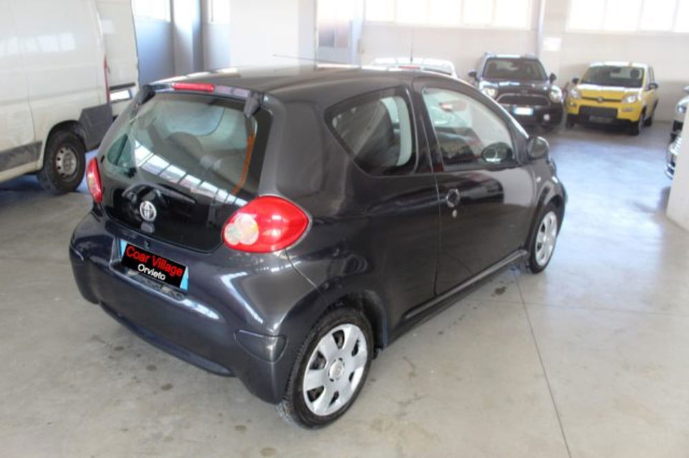 Toyota Aygo usata a Terni (4)