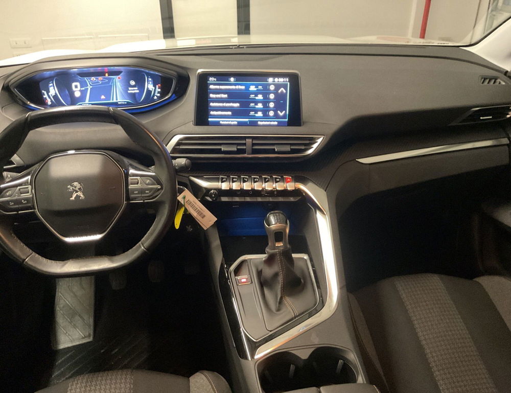 Peugeot 3008 usata a Salerno (11)