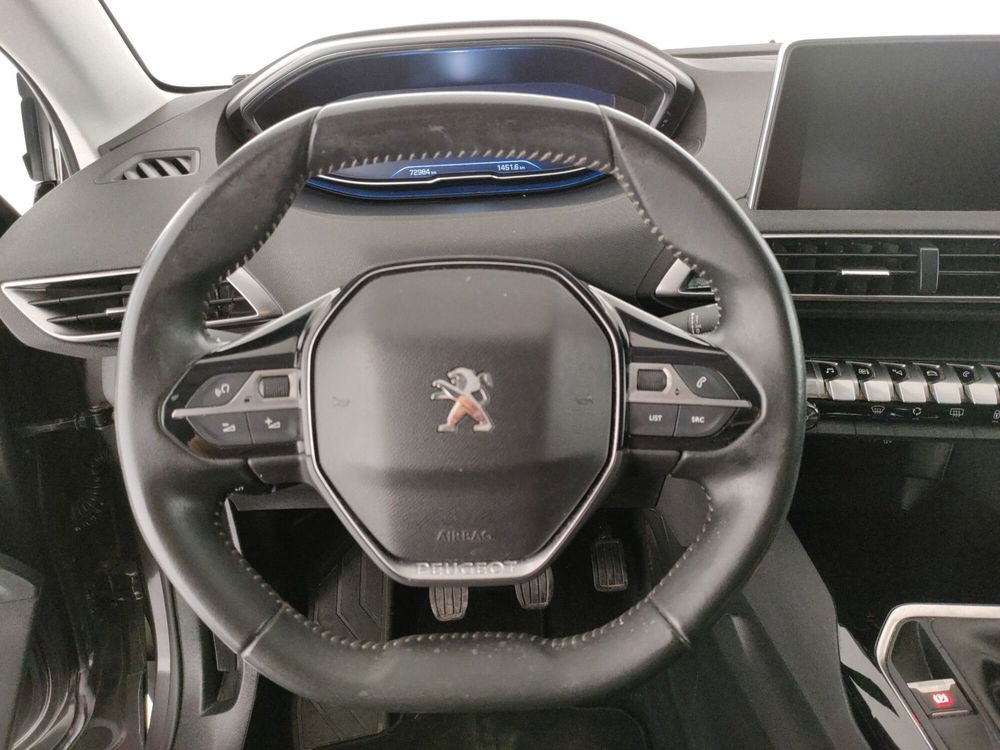 Peugeot 5008 usata a Napoli (12)