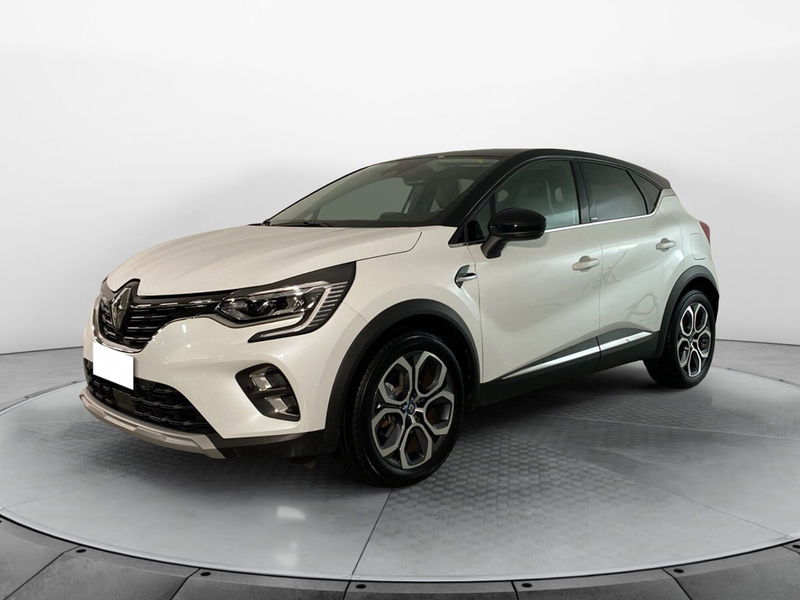 Renault Captur Plug-in Hybrid E-Tech 160 CV Intens  del 2020 usata a Carnago