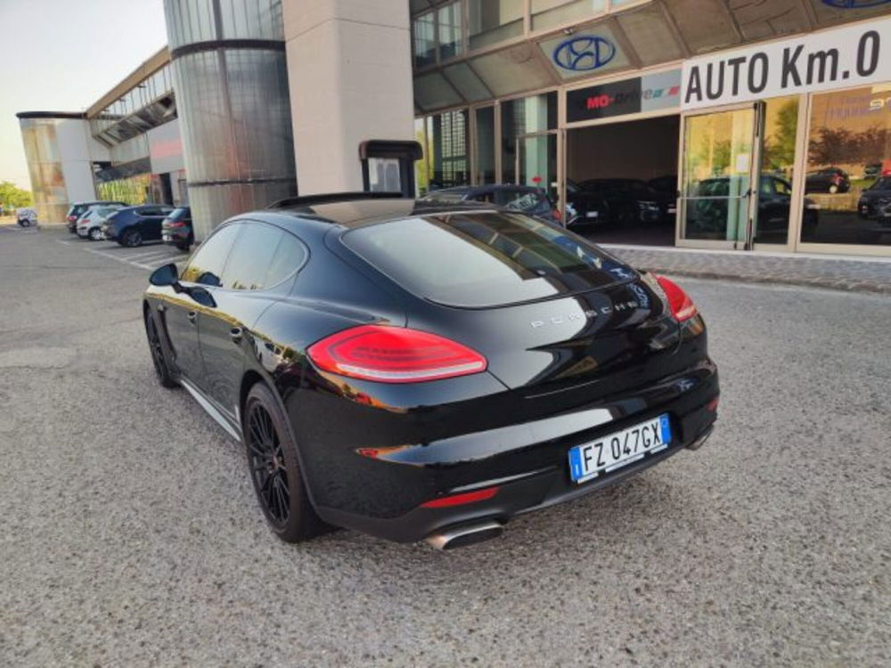 Porsche Panamera usata a Modena (7)